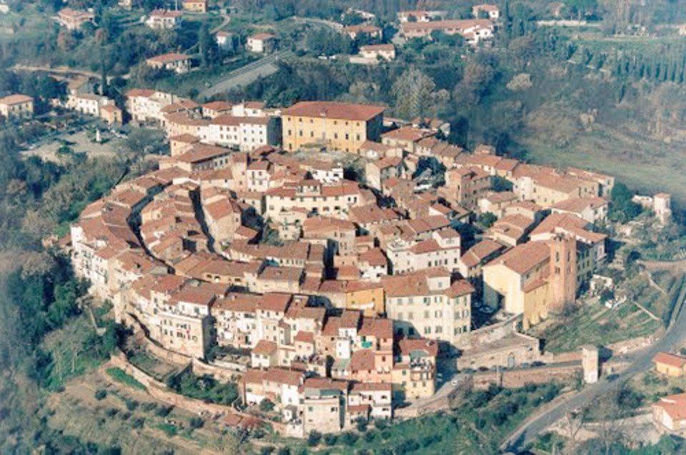 ilaparrella's tweet photo. Adottata la variante al Regolamento Urbanistico.dal 26 agosto fino al 24 ottobre è possibile presentare osservazioni. http://t.co/oAwIPtF2uH