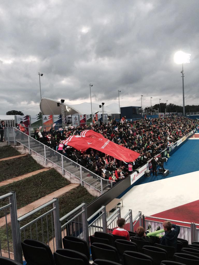 IceniWaters's tweet photo. 0-0 after the first quarter! Come on @EnglandHockey! #hockeyfamily @EuroHockey2015 http://t.co/2AlwOn5hVC
