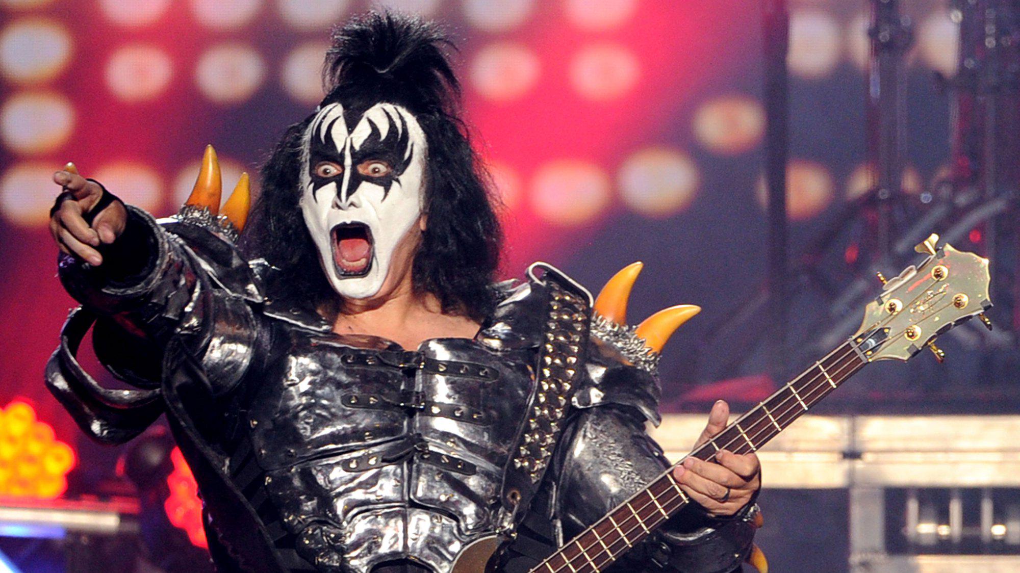 Gene Simmons turns 66 today.  Happy Birthday !! 