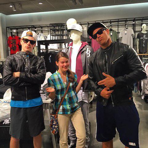 NowByu's tweet image. At byunow.com -- Body guards for days...with Jerry The Newblood Scott #canttouchthis #thuglife #bounc…