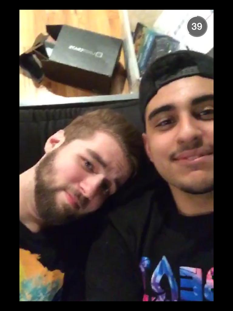 truefunnyguy's tweet photo. @FaZe_Rain you and Jev look so happy together http://t.co/kav9yuZIKr