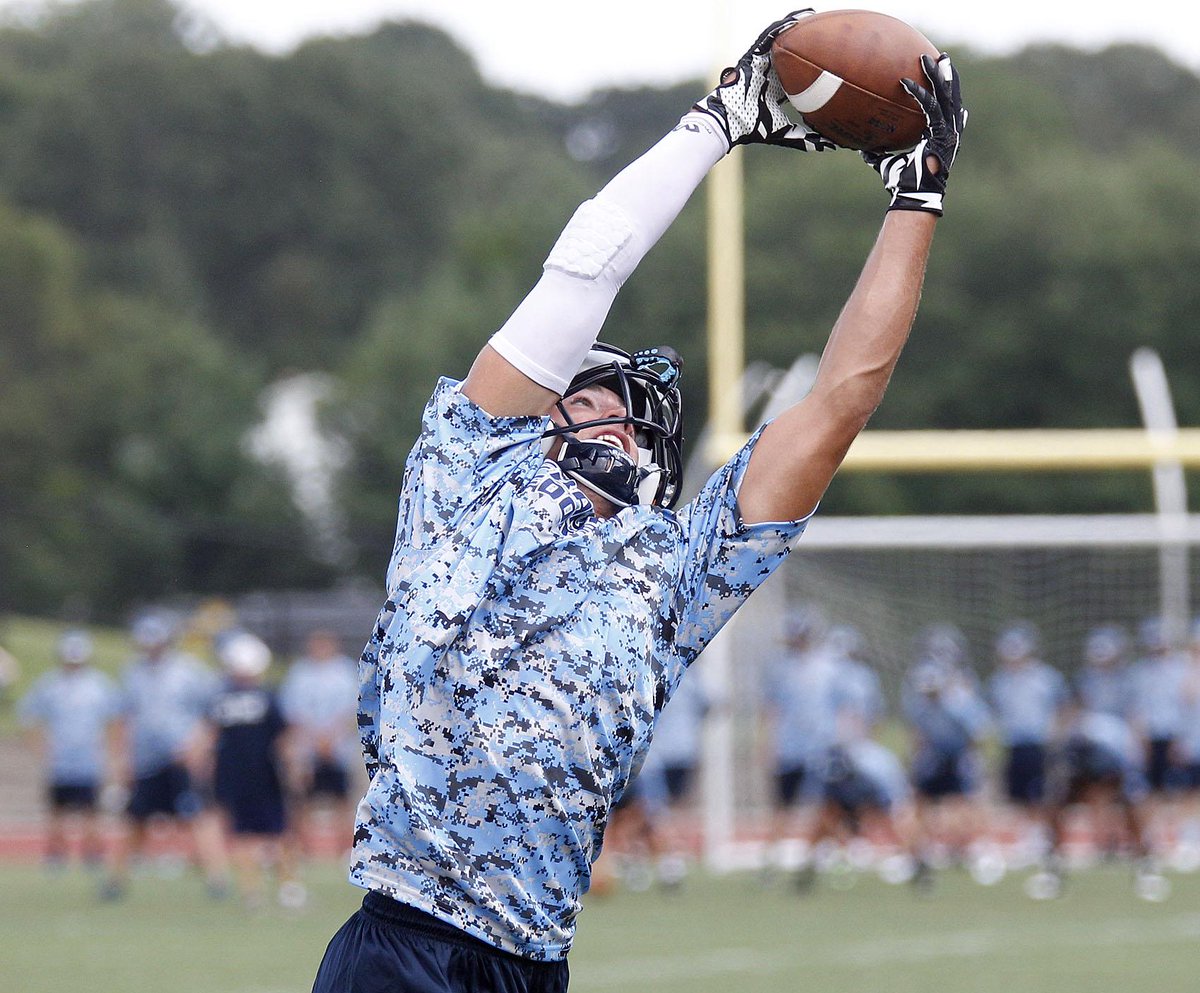 Franklin's Eddie Scannapieco reaches for a pass during today's practice at Franklin High (via <a href="/mwolffMWphoto/">Marshall Wolff</a>)