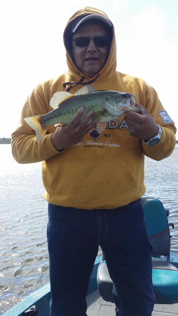 Davidlavall's tweet photo. Went bass fishing at boundry damn awesome day . http://t.co/lT6Lh2byD3