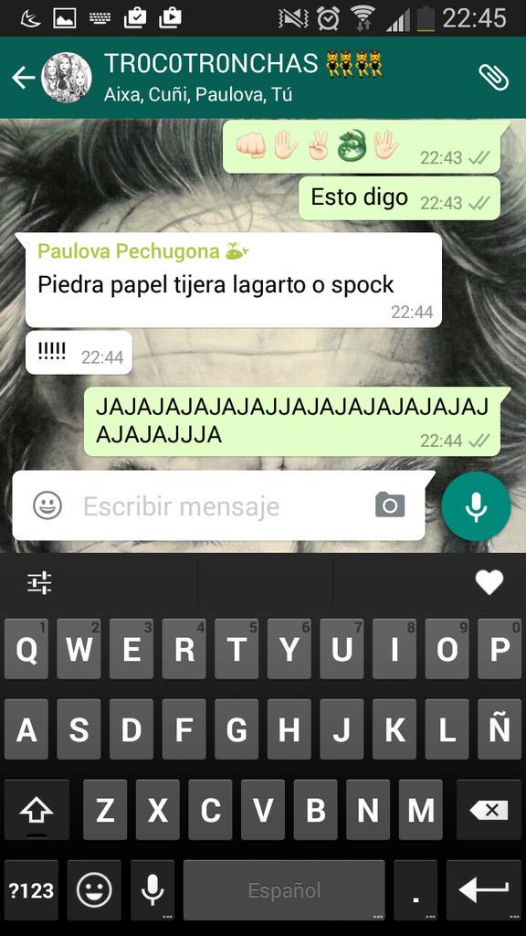 0mandiiamanda0's tweet photo. Un toque friki no viene mal JAJAJAJAJAJAJAJAJAJAJA @PaulaIdeLeon http://t.co/13LOcSLOG0