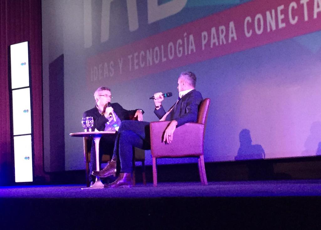 ecalvino's tweet photo. @rialjorge hablando de Big Bang News y el rol de los bangers en #IABNow http://t.co/iLviT1O5yl
