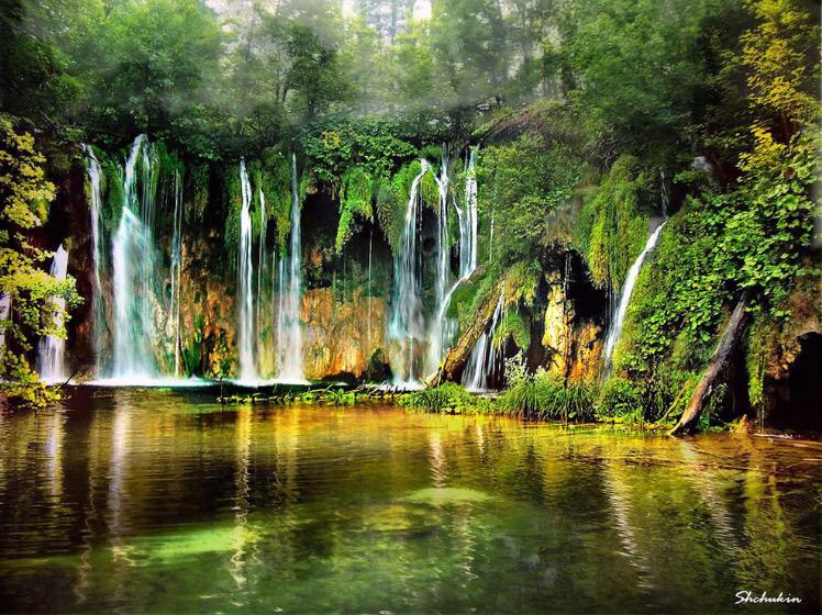 k_mcaleer's tweet photo. Absolutely buzzing to get away to beauuttt Croatia &amp; it's waterfalls tonight ✈️🌞💃🏻🍹😆 http://t.co/sWIzRdxUDX