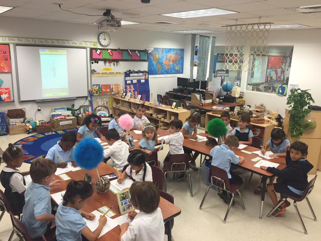 SairaMir3's tweet image. Pre-K day 2 was fun too. We did sign-in sheets, circle time, snack,& met Willaby Wallaby!#classroutine