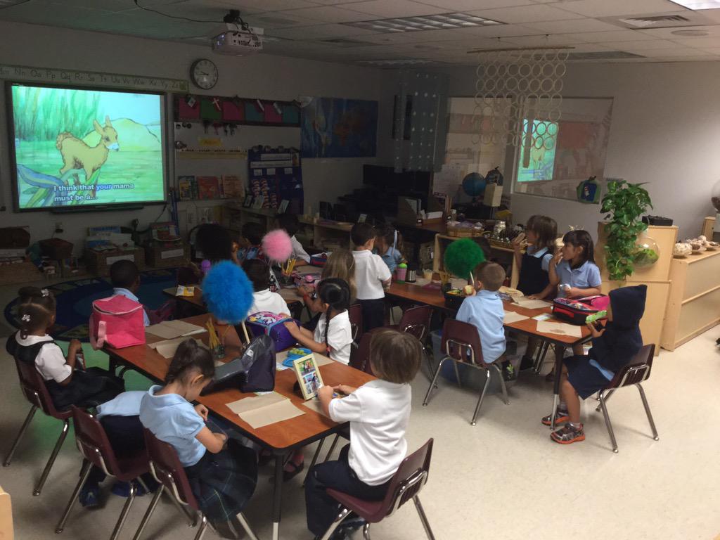 SairaMir3's tweet image. Pre-K day 2 was fun too. We did sign-in sheets, circle time, snack,& met Willaby Wallaby!#classroutine
