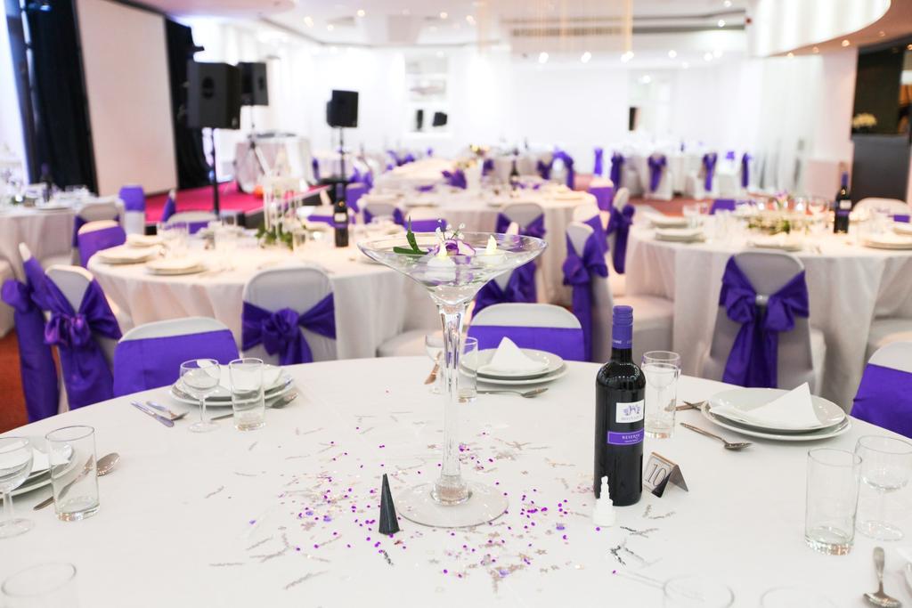 GetLocalMedia's tweet image. #yewtreesuite for all your venue needs, #WeddingReception, #Corporate, #parties and more yewtreesuite.co.uk