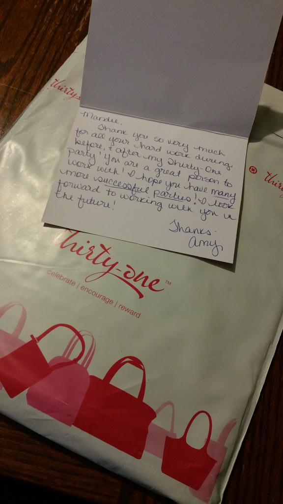 TrueWhimsyTX's tweet photo. I am feeling the @ThirtyOne love today!  A sweet card from a hostess &amp; specials flyers.  It's going to be a good day! http://t.co/lzEszGnPeB