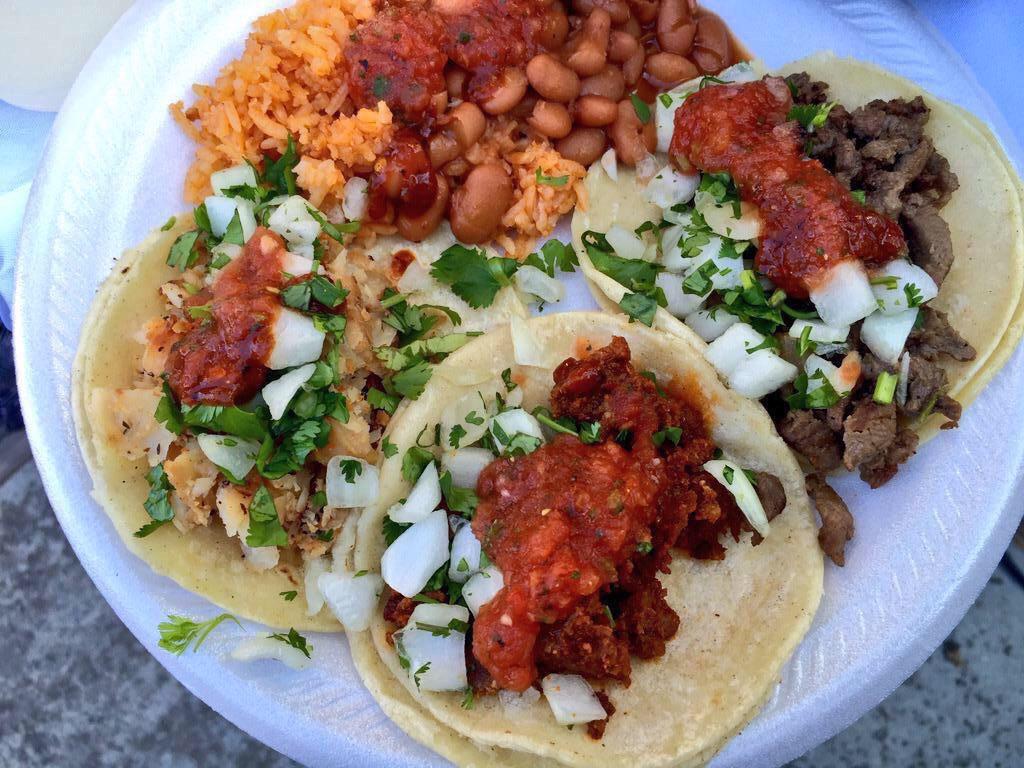 OWCalifornia's tweet image. #SolveMyProblemsIn4Words
I brought you tacos