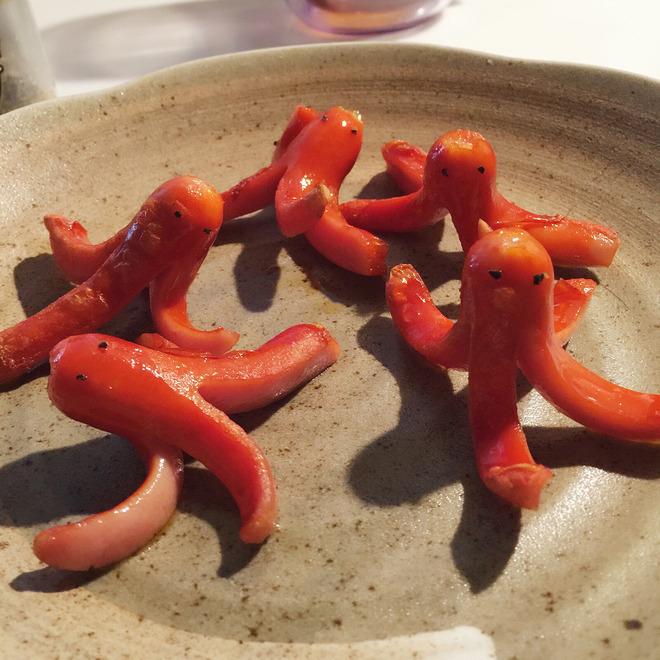 LINE公式Blog更新しました〜 紅音ほたる オフィシャルブログ : 料理が好きだと言いましたが http://t.co/Ta1Kt6a7cA http://t.co/KUy5VKmsry