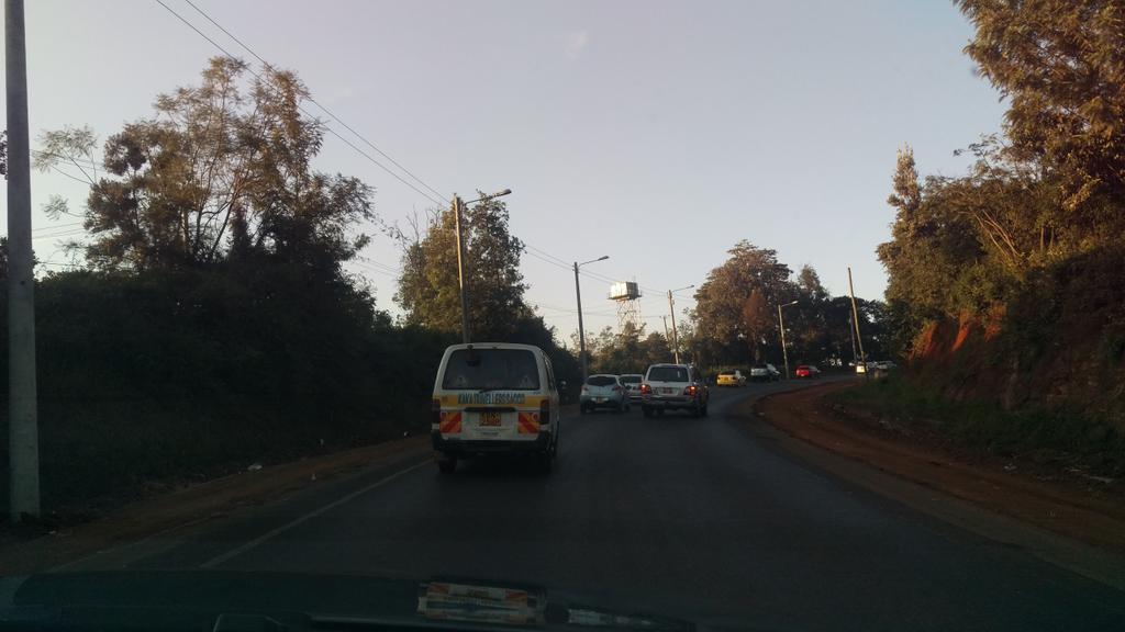 ga2kui's tweet photo. @Ma3Route  @citizenroadhog red plate 58CD2K driving like a mad man speeding &amp; overtaking at blind spots on Kiambu rd http://t.co/TFjFxmxKMN