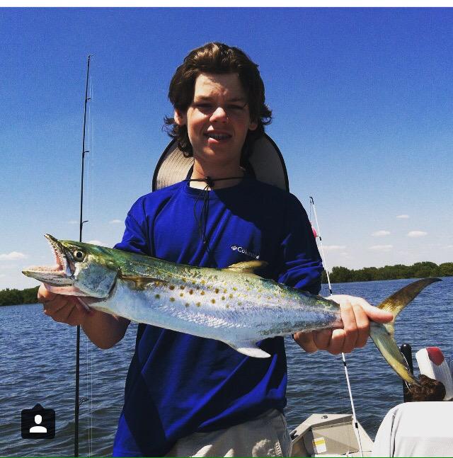 whs_roast's tweet photo. Boy why you look like joe dirt when he glued that mullet to his head http://t.co/C8om6FjS8z