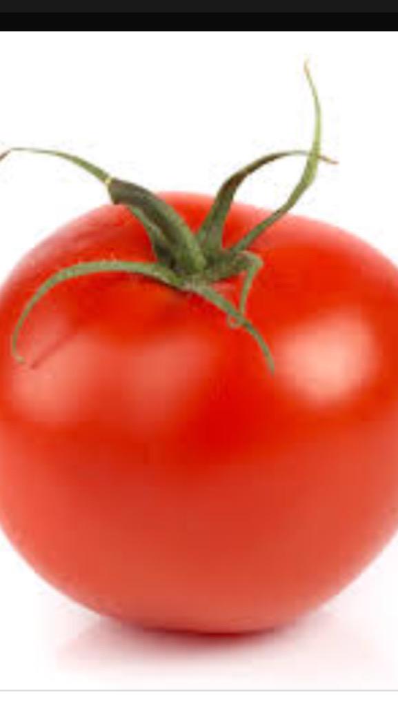 whs_roast's tweet photo. Bet yall ain't know big dyl's daddy was a tomato http://t.co/H8FHC8RmLg