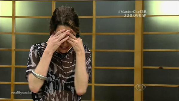 Dudu's tweet photo. Lembrando que precisa acordar cedo e esse programa não acaba #MasterChefBR http://t.co/ibywhn4zKd