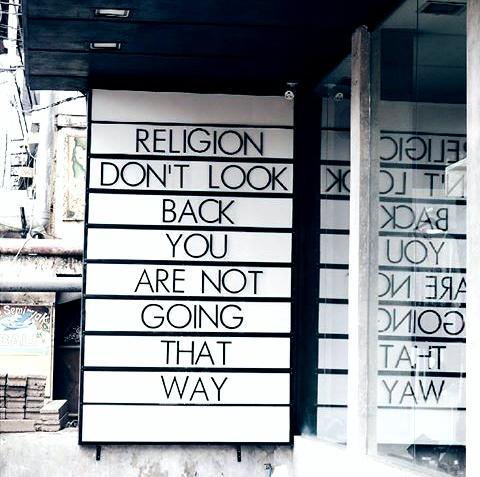 XploredBali's tweet photo. Bali corner #Balistreet #Bali #Indonesia #Religion #Street #Baliquote #quote #Tzs #XploredBali™ http://t.co/FHaZqFpcc6