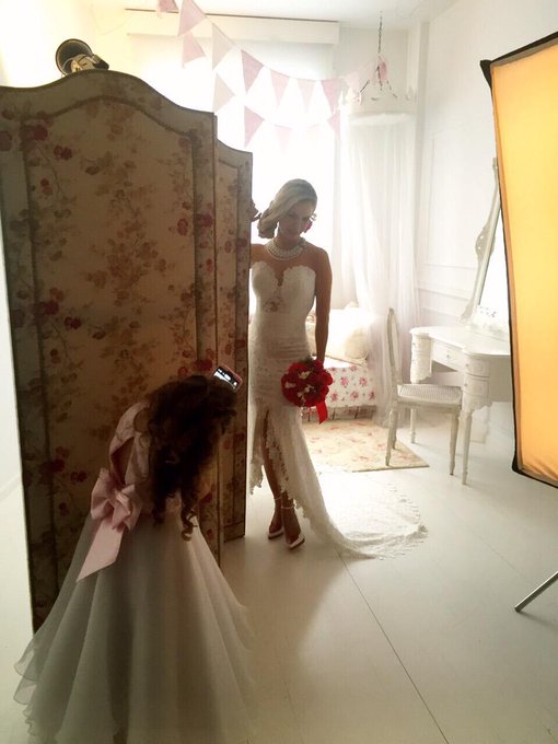 Una mas! #back #shooting para @revistanubilis ❤️❤️ #wedding #love http://t.co/zj2bpNpkel