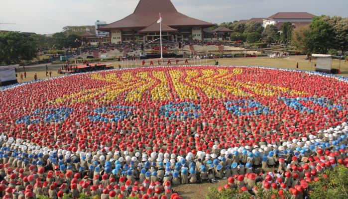 ulul_annisa's tweet photo. I was there.. I'm ready for AEC :)) #ppsmbpalapa #PalapaMenginspirasi @ppsmb_palapa http://t.co/BleS2QWWBw