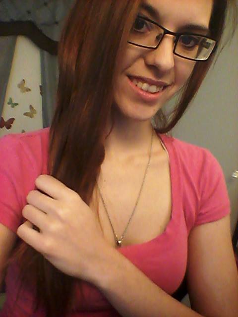 Bailey_mariecam's tweet photo. #ONLINENOW #STREAMINGONSTREAMATE #IACCEPTTIPS #PINK http://t.co/UxWAh0ZMh2 @ilikecams_info @starsoncam http://t.co/aNUyVhGB2R