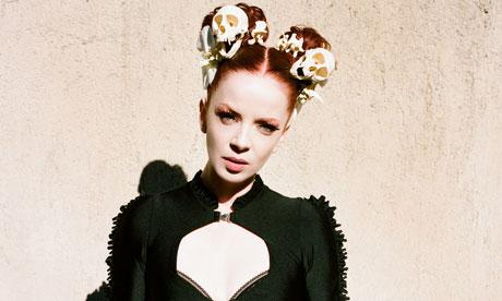 A very happy birthday to the lovely Shirley Manson photo cred: 