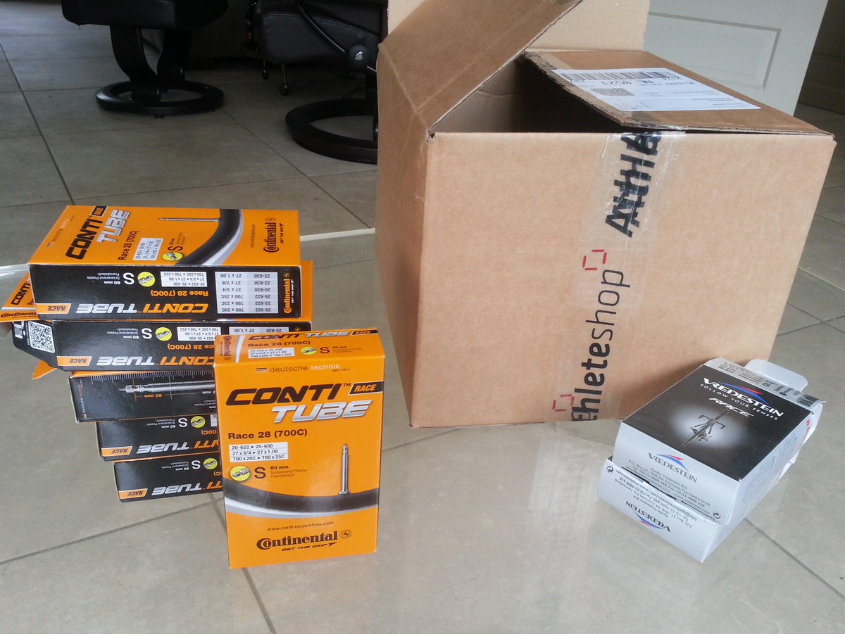 Ik kan weer even vooruit met deze bandjes. #appm #athleteshop #continental #binnenband