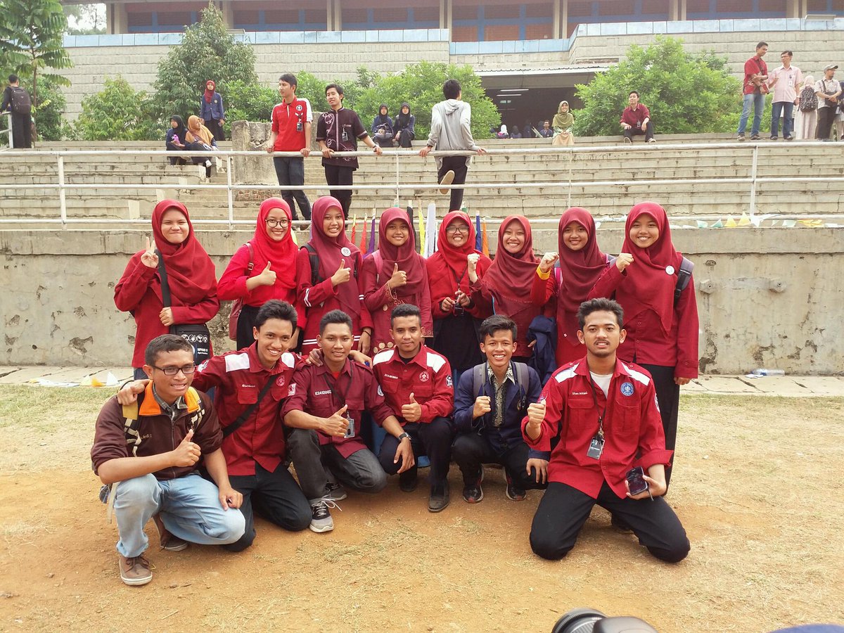 Wajah-wajah penggerak dari IPS #latepost #simulasiaksimpkmb52 :)