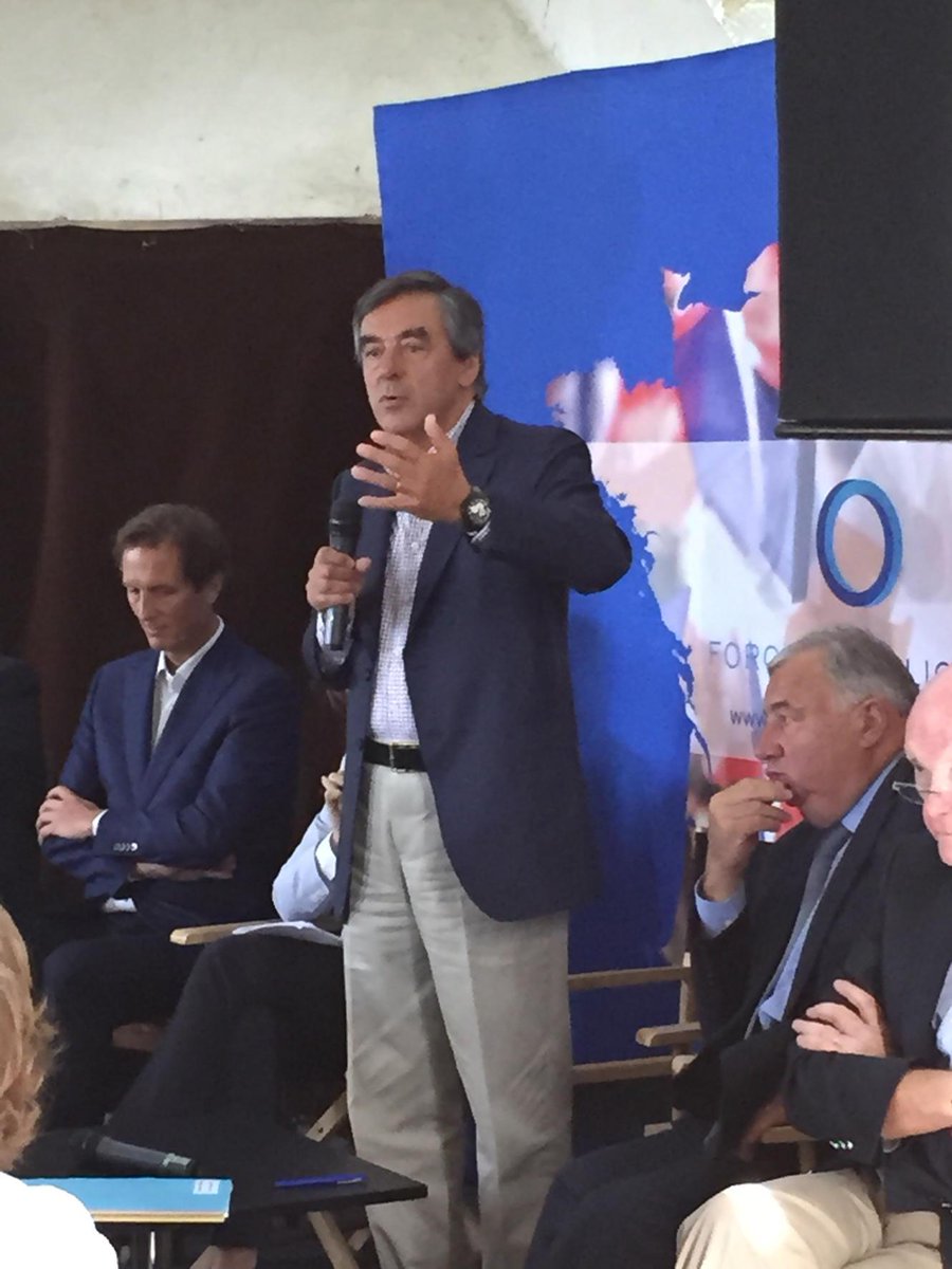 SDecayeux's tweet image. @Forcerep80 : C'est parti! rentrée politique de @FrancoisFillon Sd le leitmotiv "Osons dire, Osons faire!" #Rouez2015