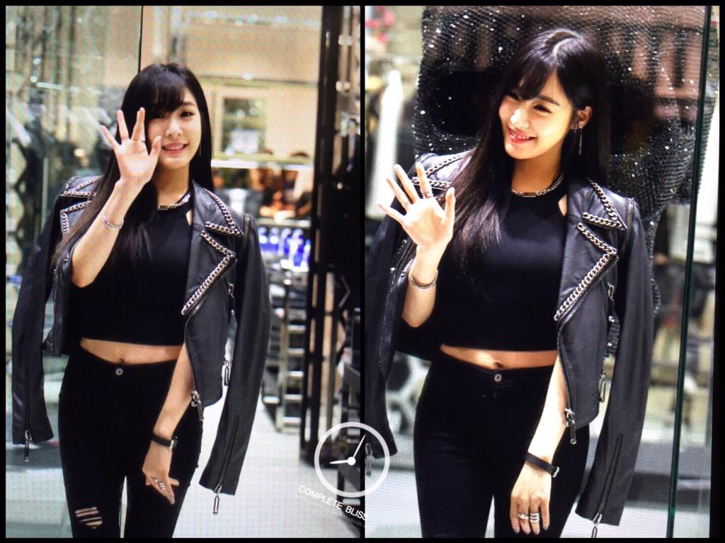 [PIC][26-08-2015]Tiffany tham dự sự kiện "PHILIP PLEIN" vào chiều nay CNUORiyUsAA8uGw