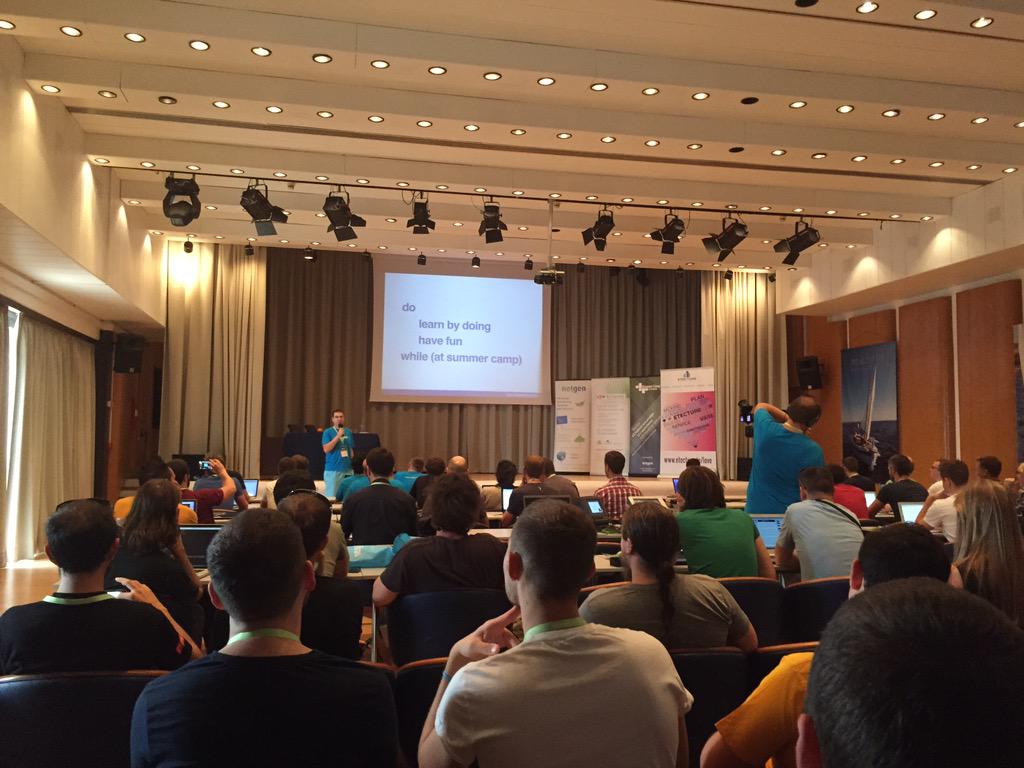 antonioperic's tweet image. Learn by having fun - keynote by @ilukac #phpsc #phpsummercamp