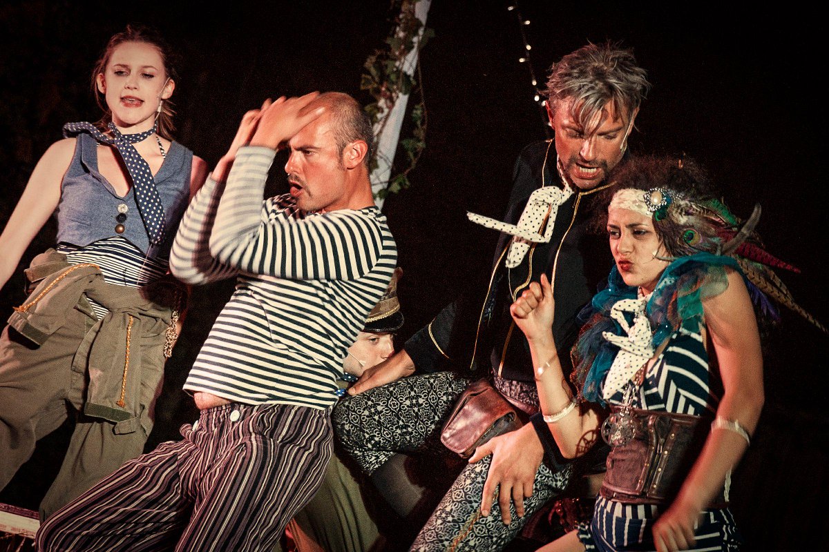 Come and see Twelfth Night on the river Cam 27th-30th <a href="/scudamorespunts/">Scudamore's Punting Company</a>  <a href="/CamWhatsOn/">What's on in Cambridgeshire</a> <a href="/CambridgeNewsUK/">Cambridge News</a> <a href="/CambsEdition/">Cambridge Edition</a>