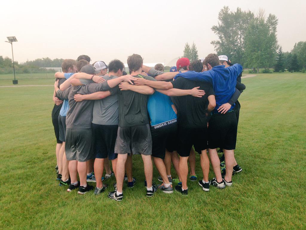 latts16's tweet photo. Rule #1 sweat more #rowtheboat #werowasone @OGhockey http://t.co/9vyUejkQZX