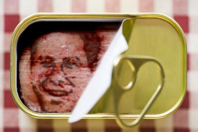 TheZoomit's tweet image. پادشاه اسپم‌ها پس از ارسال ۲۷ میلیون پیام اسپم به سه سال زندان محکوم شد
buff.ly/1WRMj3G
#SpamKing #زومیت