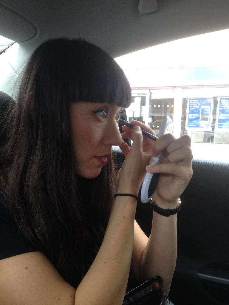 mediaparents's tweet photo. #EdTVFest w/ PD Mel @StellaAndPanda #GEiTF redoing our makeup in the cab on the way 2 EICC - woohoo #BackToWork http://t.co/sj8tjembva
