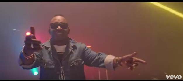 SOUNDCITYtv's tweet photo. Seen it on the Channel, now watch @MI_Abaga - #BullionVanVideo ft. @Phynofino, @iRuntown here: http://t.co/c0YdixlJZO http://t.co/9QNdi0ZUkf