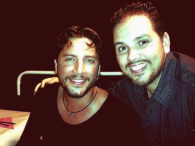 Miguejesus2009's tweet photo. @manuelcarrasco_ Este sáb se casan en tu HIGUERITA.Se que andas liao, si tienes un minutillo...Gracias crack!!Salud!! http://t.co/jqafjzDvFE
