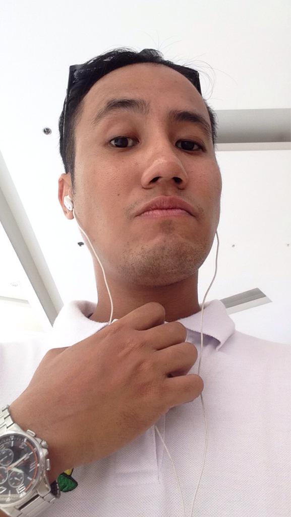 Darzboy's tweet image. Another day at the office.. #AuditTime #MOA #OfficeBoy