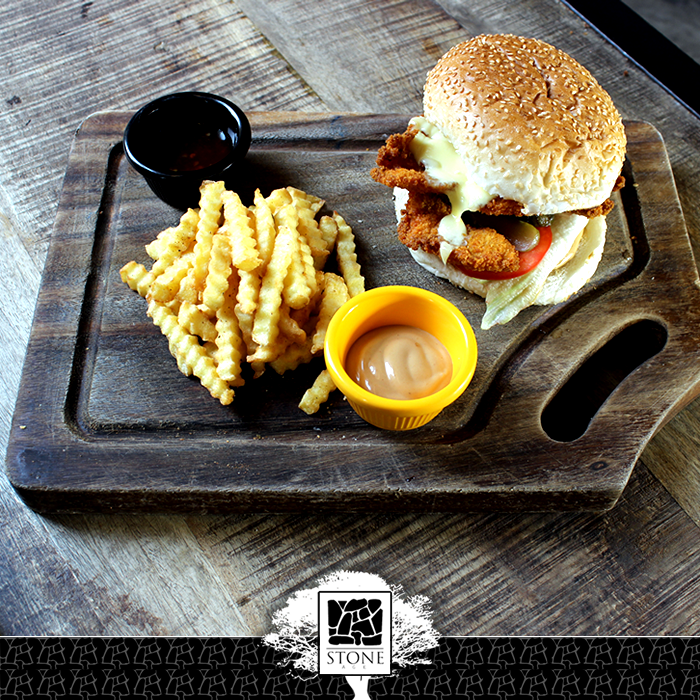 cafestoneage's tweet photo. Stone Tavuk Burger ile tavuğun lezzetini yeniden keşfedeceksiniz. http://t.co/sInKg0zYNZ