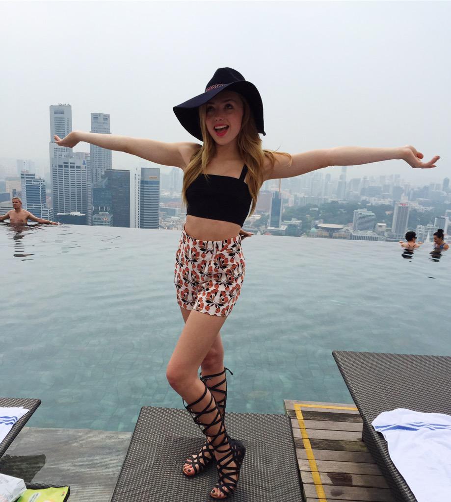 PeytonList's tweet photo. Day one down... I love #Singapore this much. http://t.co/iYVZkaR3U2