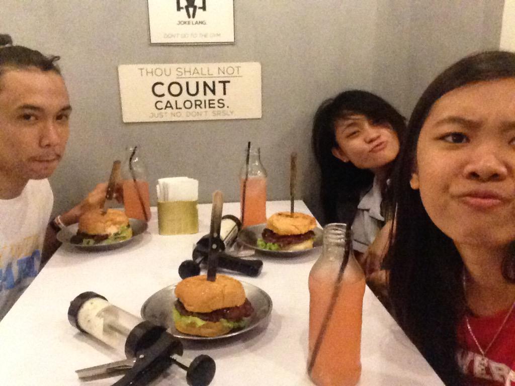 iconapau's tweet photo. majinhawa w these monggis. @bernnbernn #budui http://t.co/jjfkxPaQI0