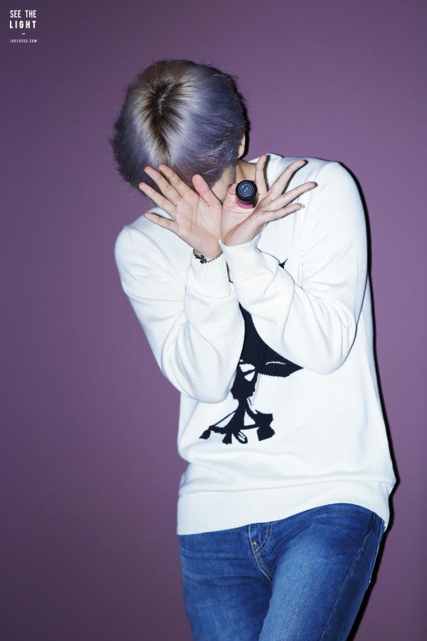 knockknock0408's tweet photo. [HQ] 150825 BAEKHYUN cr.SEE THE LIGHT
https://t.co/8pRim8YsgR
https://t.co/jbkC0UbGag
https://t.co/L3m7Bbgaz3 http://t.co/GzWj6rYtnX