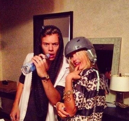 1dotpss's tweet photo. Harry Styles and Paige Reifler http://t.co/0DunOzByme