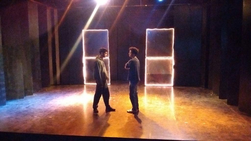 CatarsisMusical's tweet photo. Ya es real 
Estreno 5 de Septiembre 
Fotos de la puesta en escena http://t.co/ZFDaWmrfm9