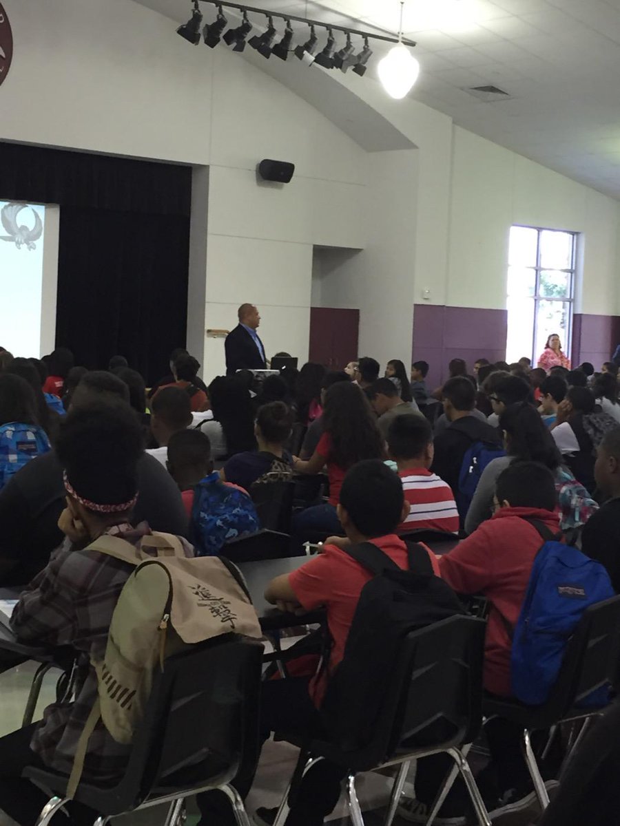 deckermiddle's tweet photo. Mr. @Torres_StephenA setting the tone at the 8th grade assembly #DMS #ManorISD http://t.co/2bM05TcGdK