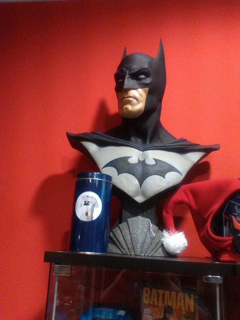 Carlosmpc77's tweet photo. Esto es un Bat—tinazo @BeniteChico http://t.co/tdPl8sGPgf