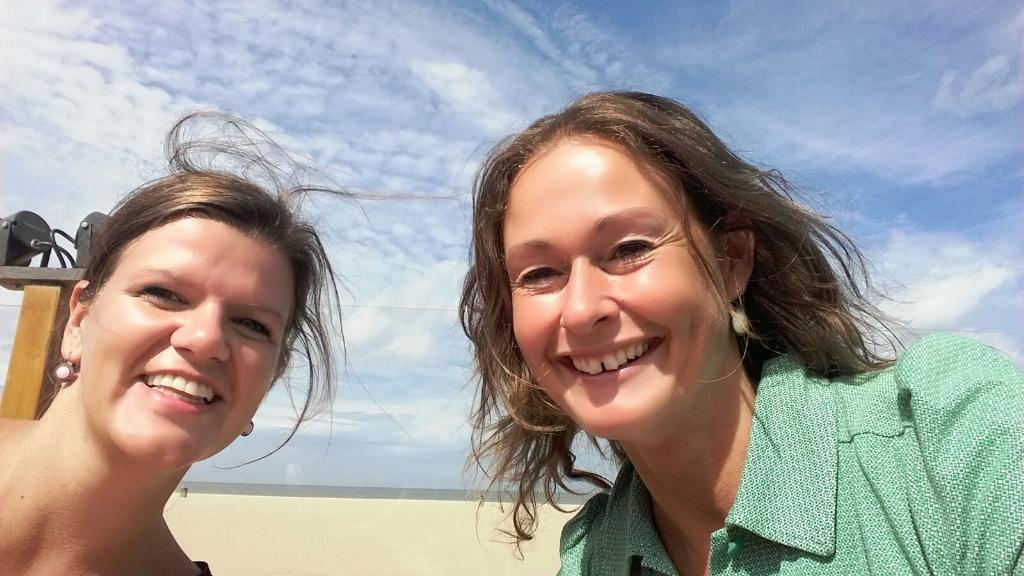 👍samen met maatje <a href="/menskracht/">Menskracht</a> naar hr rabo denhaag samenwerkingsafsp #talent en daarna 😎 nazomeren bij strand #topdag