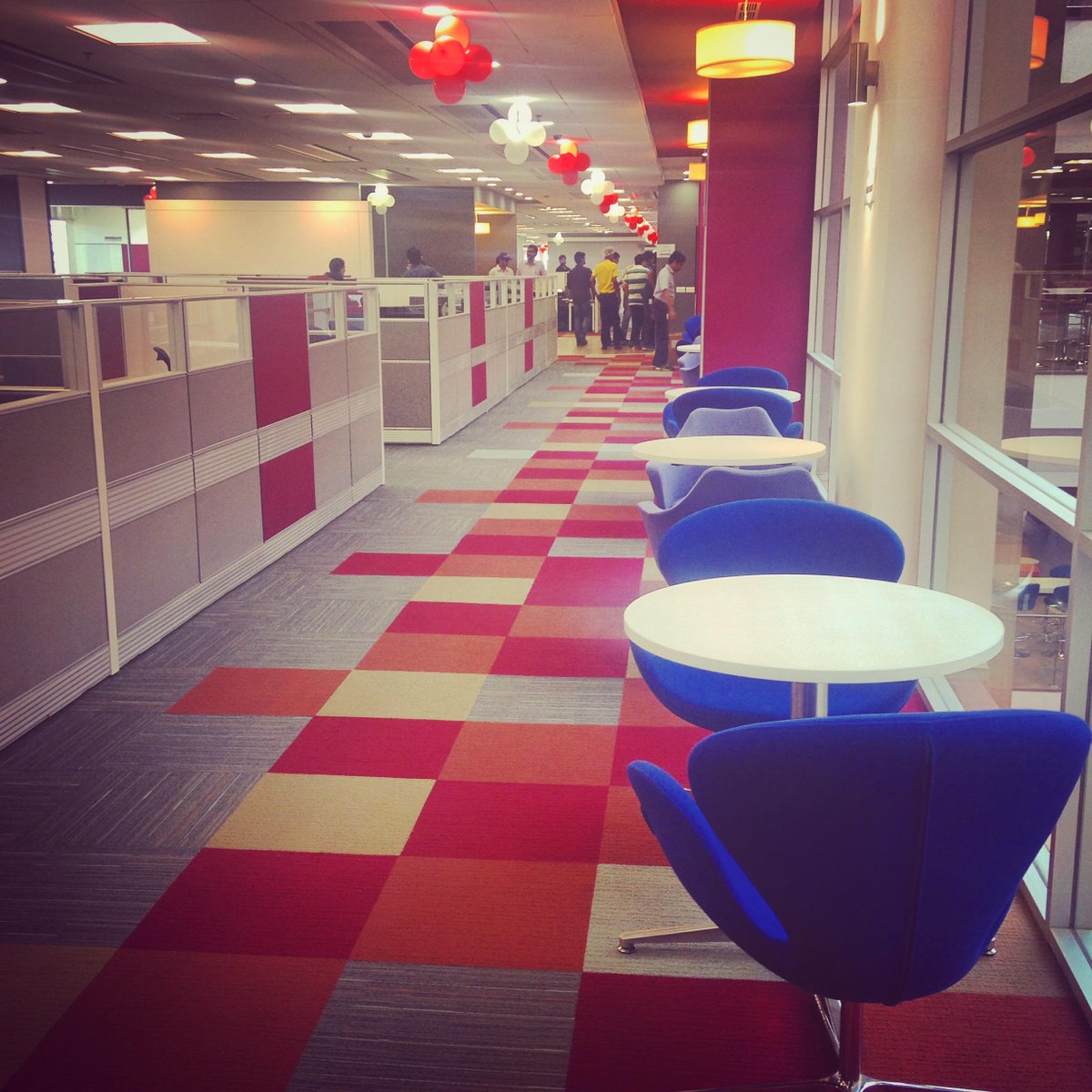 AshuMittal's tweet photo. How chic is our new office! #adobeworld #adobelife #noida http://t.co/tpaesKyRj8