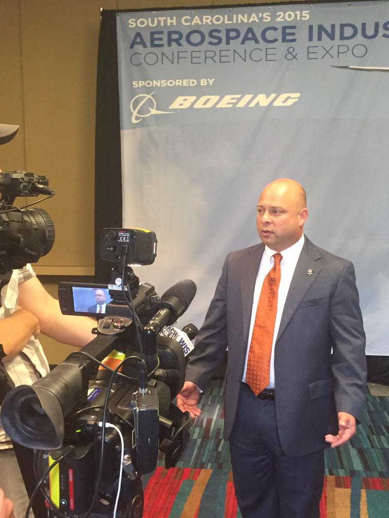 sccompetes's tweet photo. Behind the scenes with Boeing's Mike Bunker talking about #SCAerospace with @wis10 and @wachfox http://t.co/kMuUpvFpko