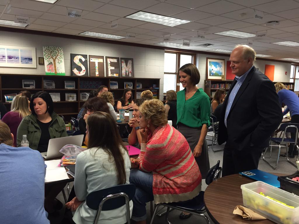 STEMWaukesha's tweet photo. Uncovering opportunities for lifting the "what" of STEM #SDW #welcometodd! #hawstem http://t.co/xjb0RhujUw