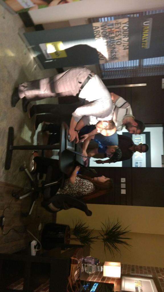 FoundingJO's tweet photo. The attendees are starting to come in #FoundingJo http://t.co/OY3k8BwsAc